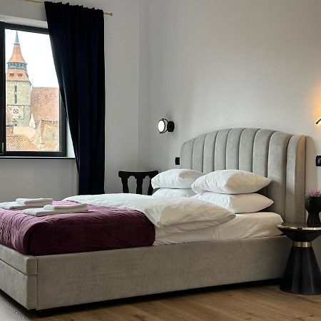 Peaceful Condo For Romantic Getaways Near Black Church - 3Min Walk Braşov Eksteriør bilde