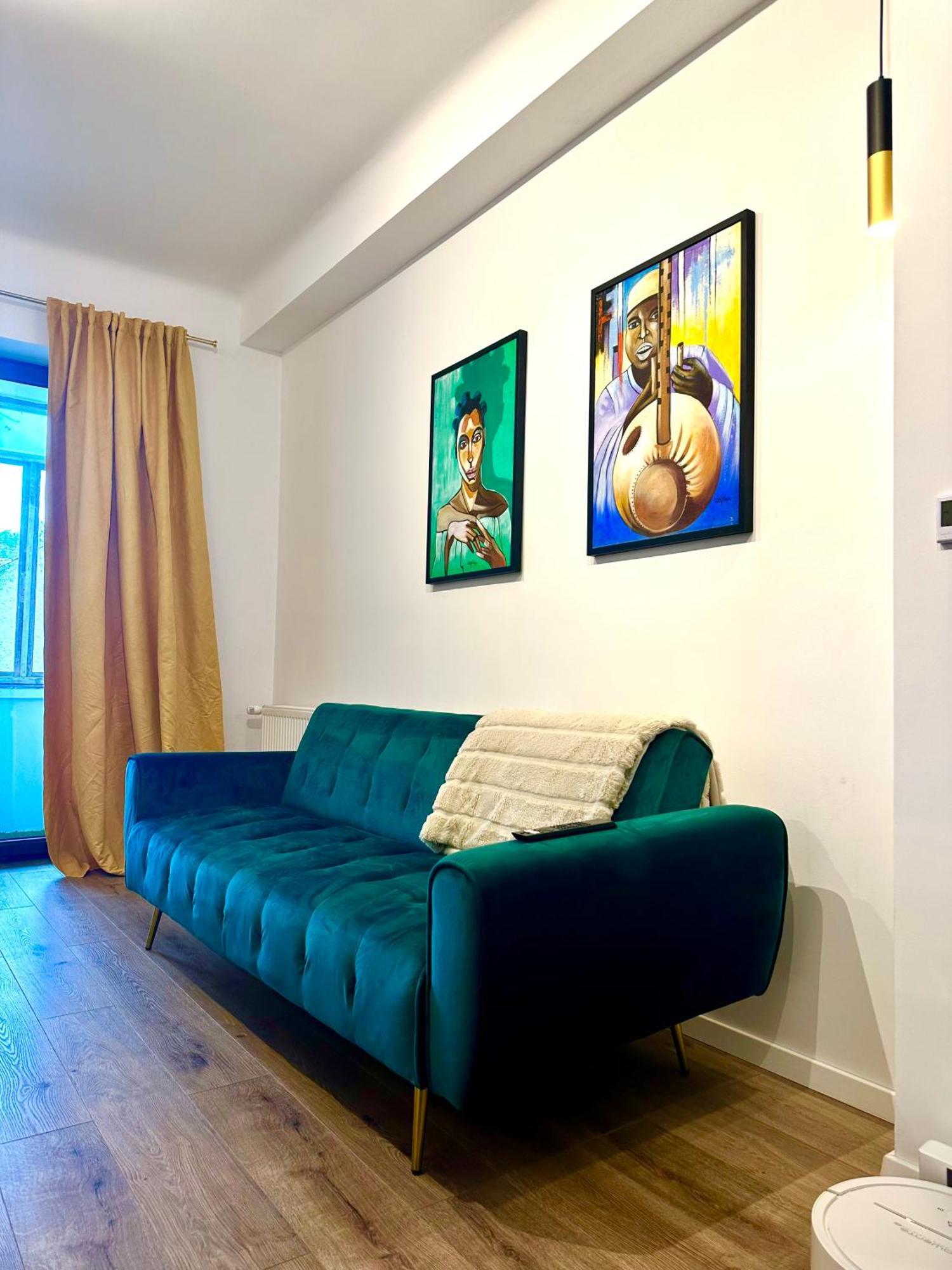 Peaceful Condo For Romantic Getaways Near Black Church - 3Min Walk Braşov Eksteriør bilde